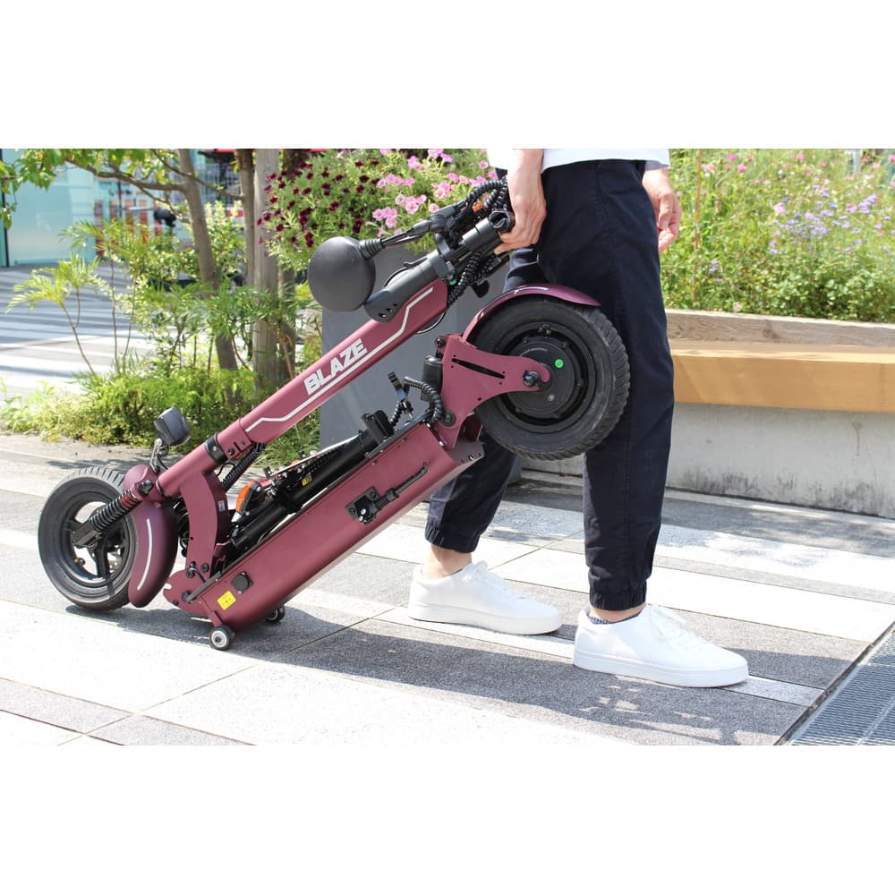 BLAZE EV SCOOTER ホワイト｜うさマートジャパンサービス株式会社の