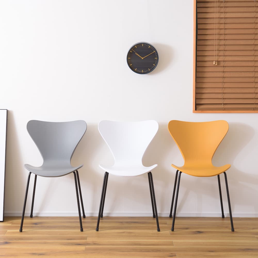 東谷 チェア ホワイト PC-983WH｜うさマートジャパンサービス株式会社