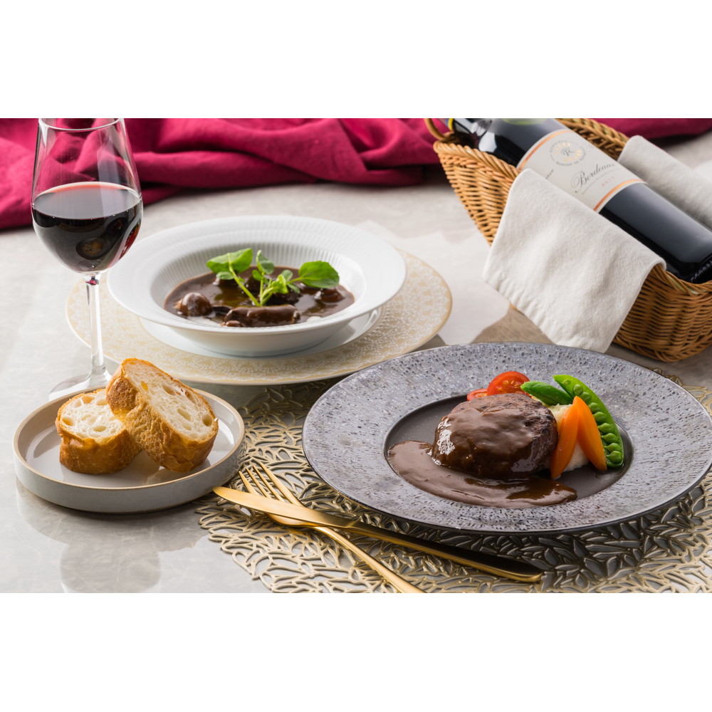 レストランリューズ 飯塚隆太監修 濃厚デミグラスハンバーグとビーフ