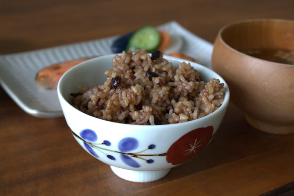 寝かせ玄米ごはんパック4種 6食セット｜うさマートジャパンサービス
